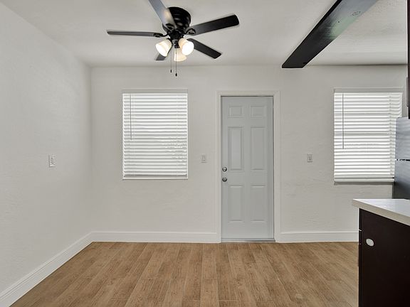 3rd image of 1306 S Douglas Rd APT 2