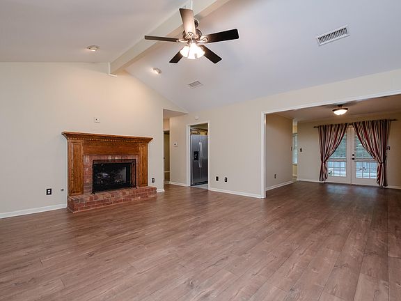 5th image of 1319 Cherry Brook Dr