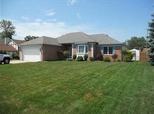 620 Bayberry Rd, Lorain, OH 44053