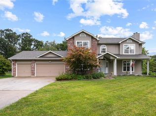 466 Fox Trail Dr, Lake Saint Louis, MO 63367