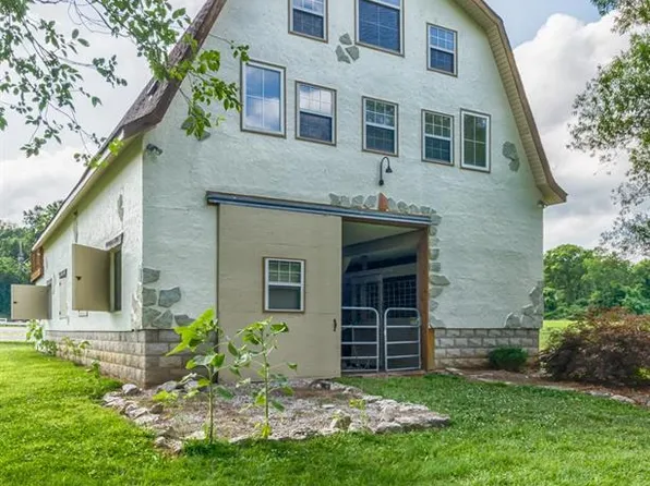 1235 Wild Horse Creek Rd, Wildwood, MO 63005