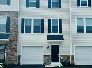 7640 Clayton Ave, Coopersburg, PA 18036