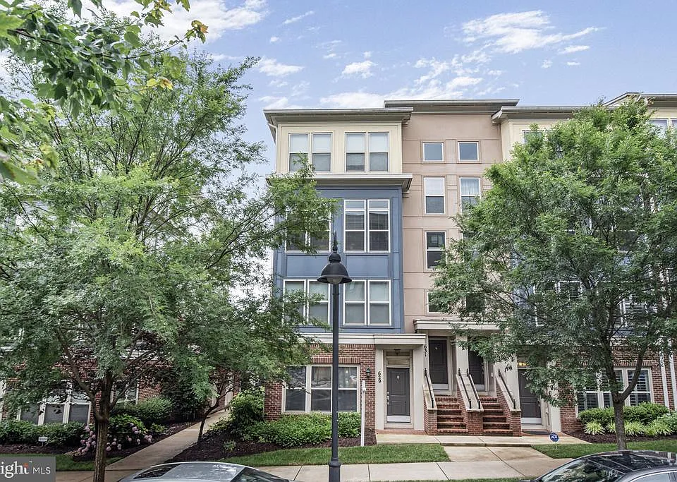 629 Diamondback Dr #16-A