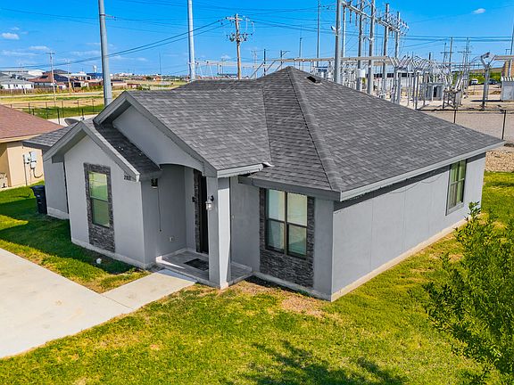 4th image of 2388 Oak Breeze Circle