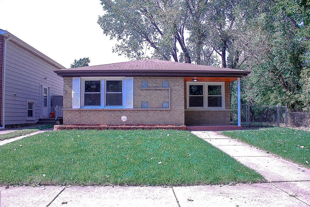 12632 S Muskegon Ave photo 1