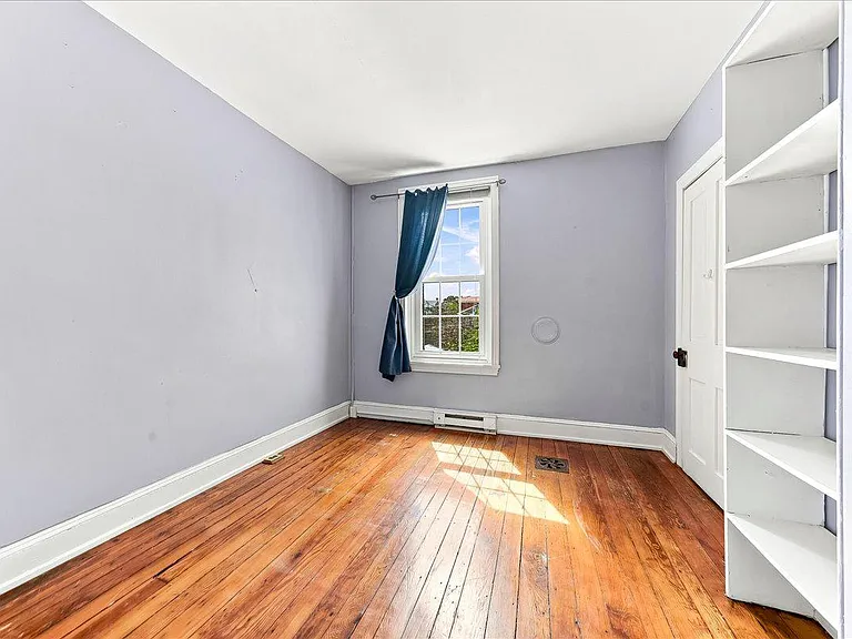 122 E Miner St — Photo 19