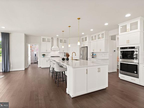 3rd image of 23757 Cambridge Knoll Ct