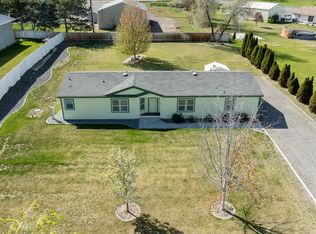 641 S 45th Ave, West Richland, WA 99353