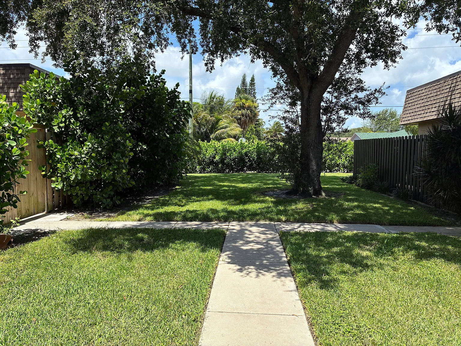 3 bed, 2.5 bath, 1541 sqft, $2,700 — Photo 3