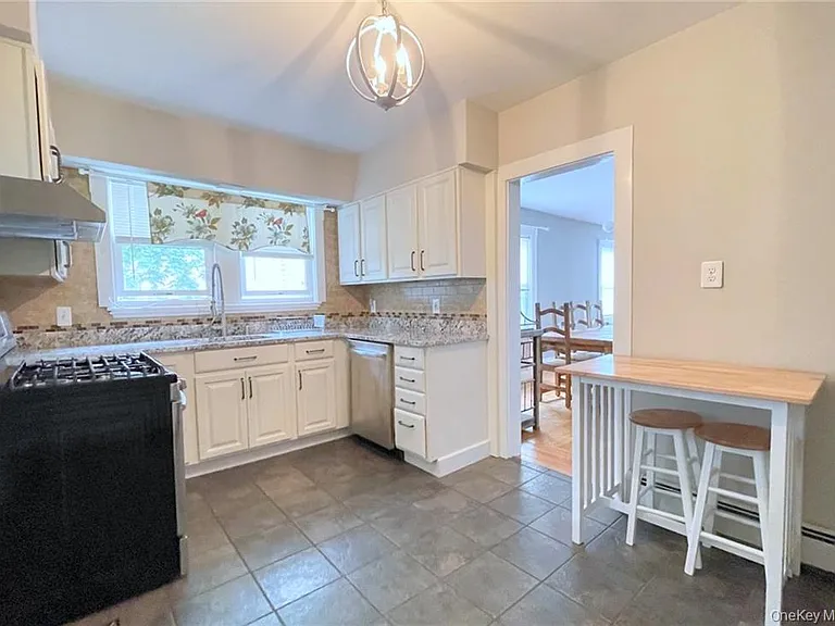 306 Soundview Ave #R — Photo 11