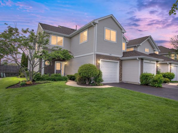 1100 E Cambria Ln N, Lombard, IL 60148