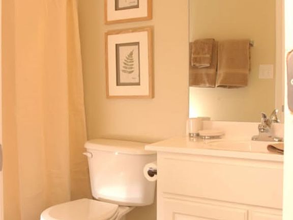 2nd image of 490 Barnett Shoals Rd APT 248