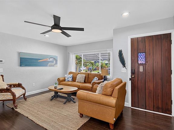 4th image of 1420 GRAY STREET S