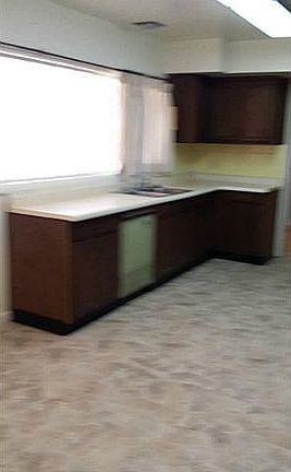 5th image of 4022 Santa Ana Dr