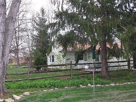 3rd image of 701 David Dr