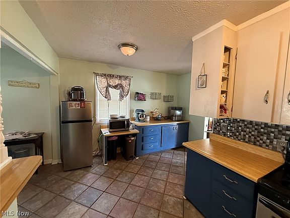 5th image of 268 Dowd Rd