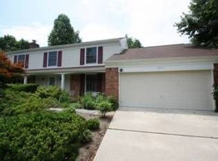 10812 Pebble Brook Ln, Potomac, MD 20854