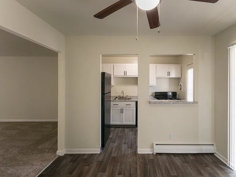 Colonial Ridge — Photo 8