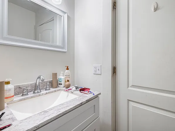 1119 S Forest Ave, Ann Arbor, MI 48104