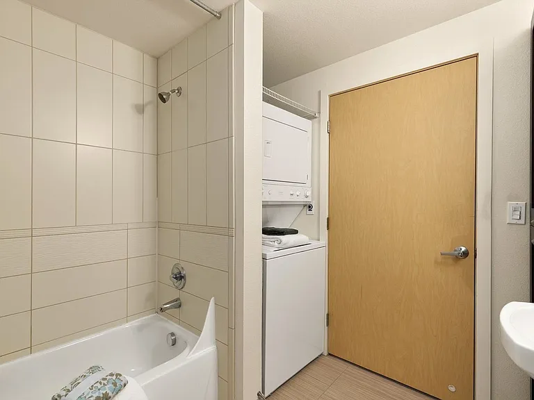 1620 Belmont Ave #529 — Photo 8