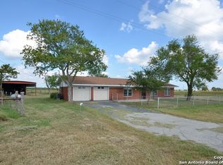 1707 Fm 1344, Floresville, TX 78114