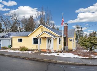 38497 Hood St, Sandy, OR 97055