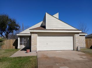 6103 Linnhaven Dr, Houston, TX 77072
