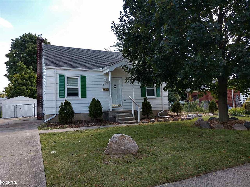 1st image of 18456 Tranquil St