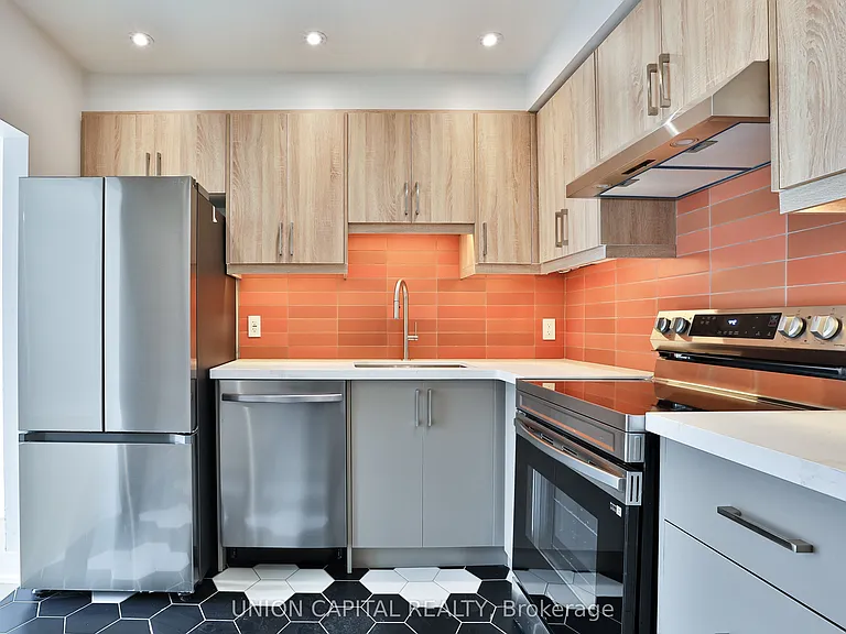 612 Gerrard St E #1 — Photo 9
