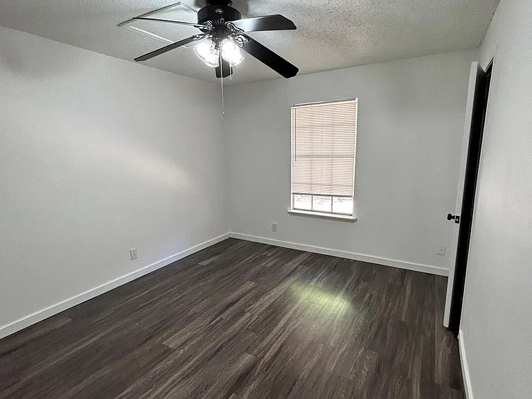 3318 Dolphin Dr #C — Photo 14