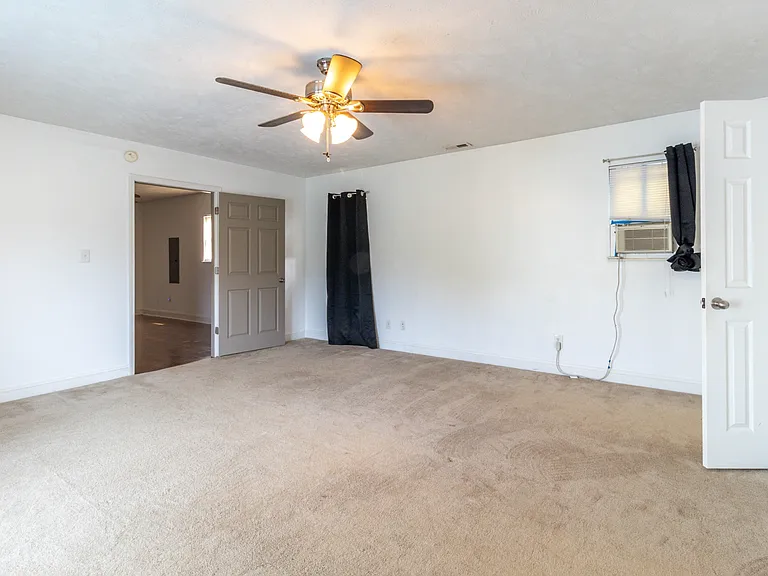 2821 Vicksburg Ln — Photo 22