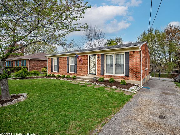 4th image of 2513 Steeplechase Dr
