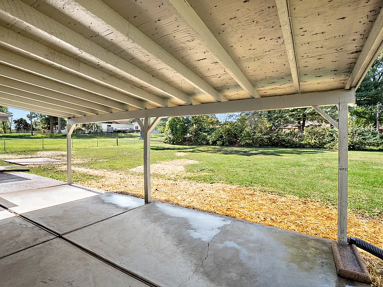 12215 Blackhall Dr — Photo 25