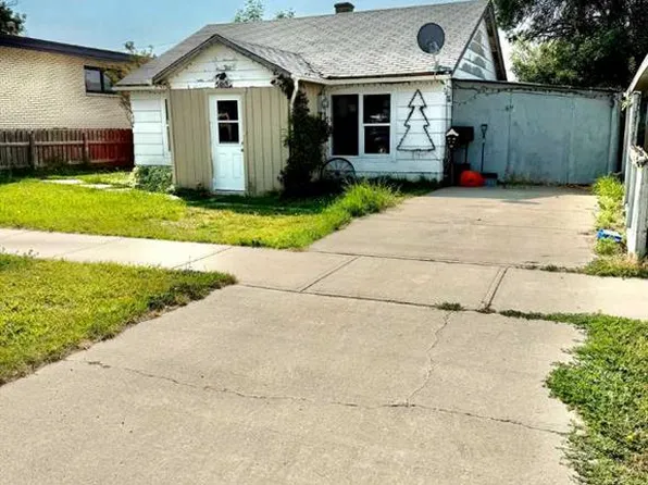 5022 N 41st Ave, Taber, AB T1G 1A7