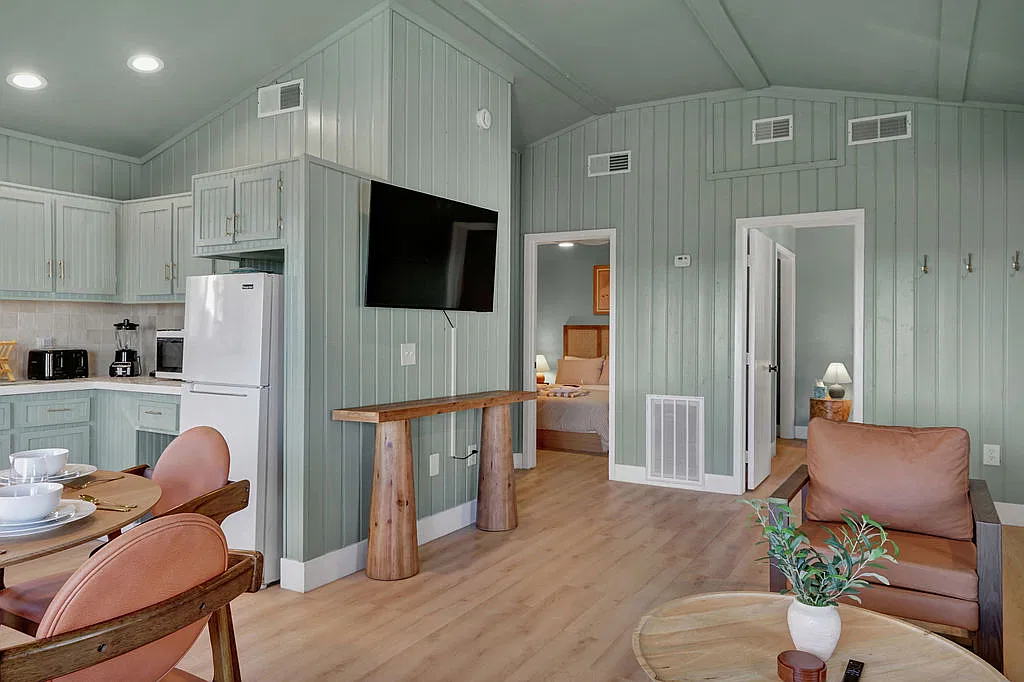 2 bed, 630 sqft, $1,200 — Photo 4