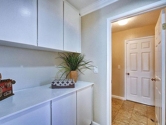 2nd image of 2639 Taffy Ct