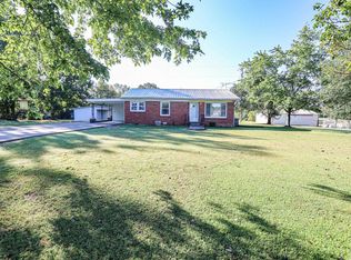 403 Breezeel School Rd, Benton, KY 42025