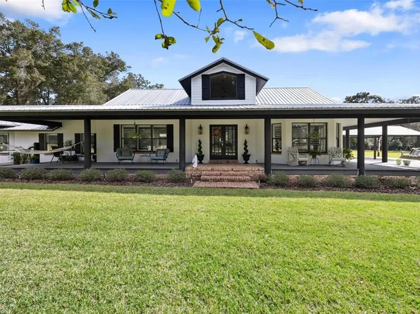 295 S Hart Rd, Geneva, FL 32732