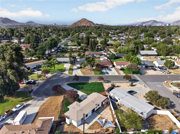 4806 Beverly Ct, Riverside, CA 92506