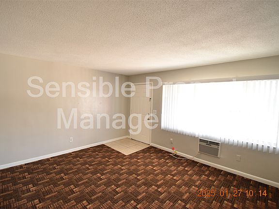5th image of 2344 Shelley St APT 10