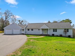 36 High St, Assonet, MA 02702
