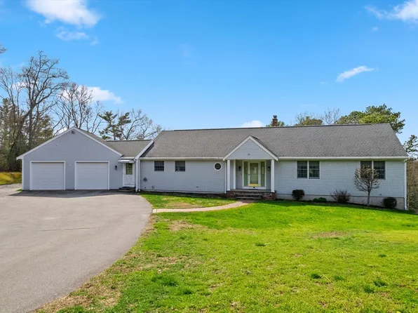 36 High St, Assonet, MA 02702