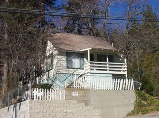 544 Springy Path, Crestline, CA 92325