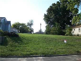 1st image of 1302 Grand Ave