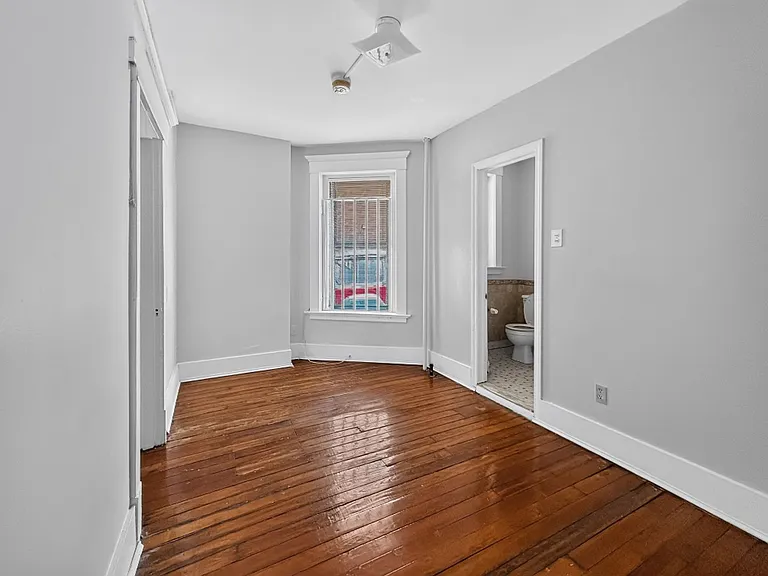 165 Park St — Photo 2