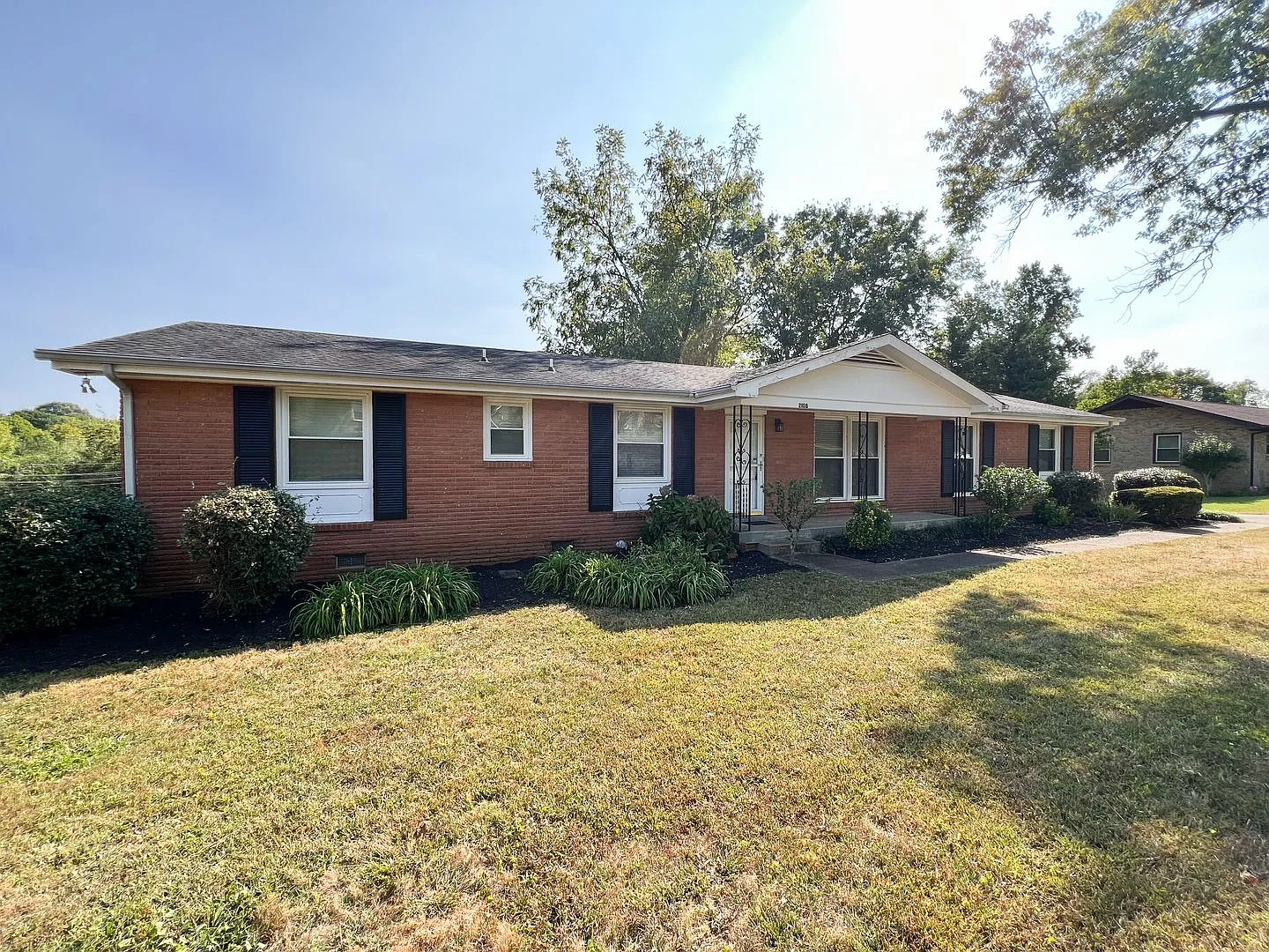 2108 Barkley Drive Clarksville, TN 37043 — Photo 2