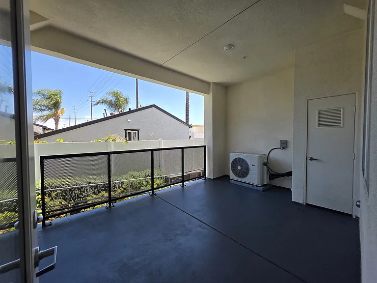 615 Highland Ave #105 — Photo 14