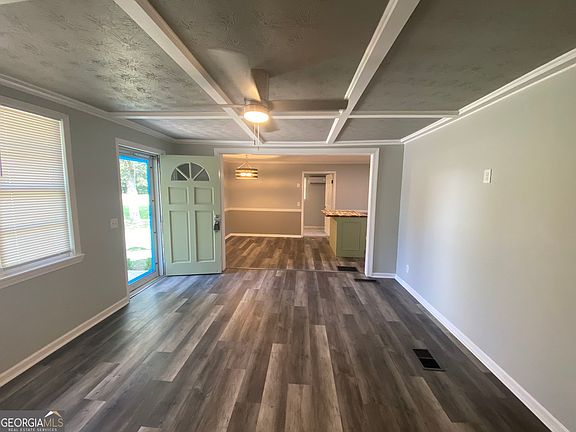 4th image of 914 Ozora Rd