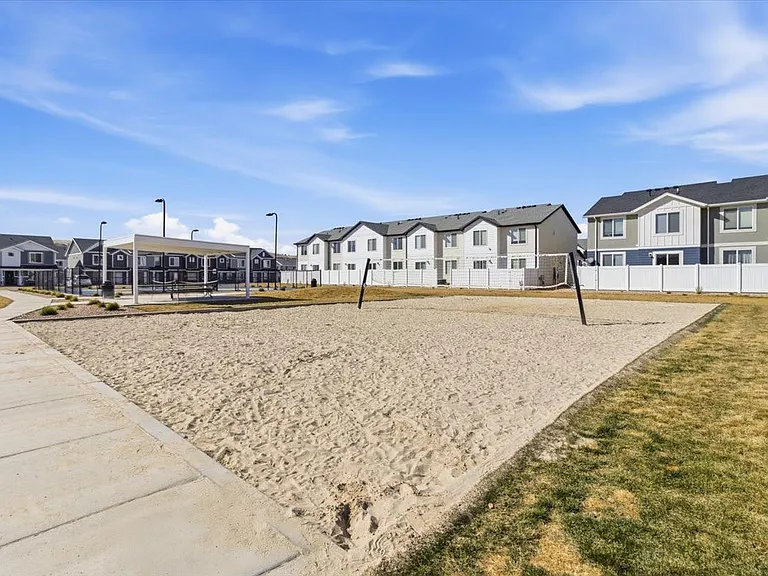 1194 W Summit Ridge Pkwy — Photo 25