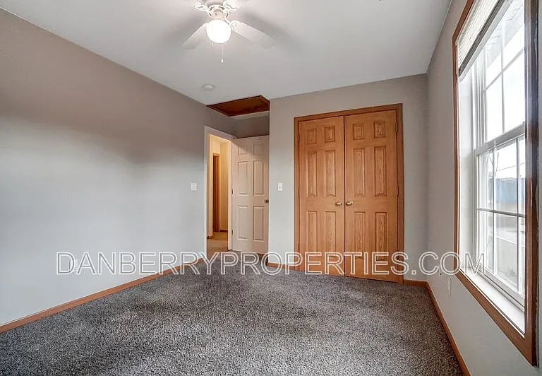 1127 N Byrne Rd #1 — Photo 36